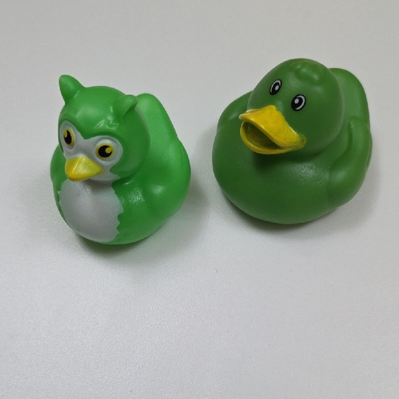 Colorful Rubber Duck Set - Picture 5 of 9